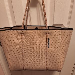 State of Escape tote purse